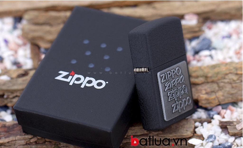 Bật lửa Zippo phiên bản đen nứt khắc huy hiệu bạc