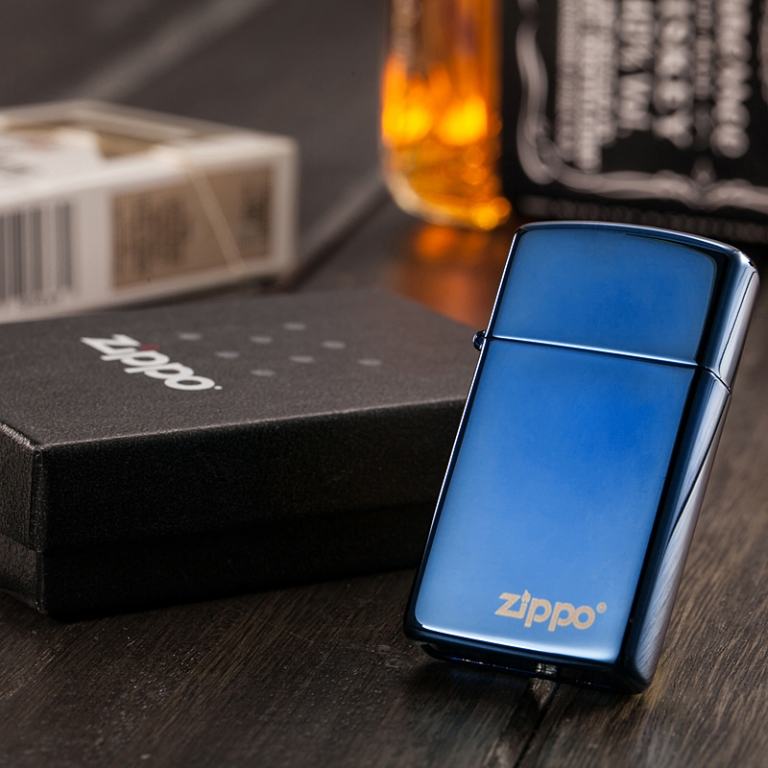 Bật lửa Zippo sơn xanh bản hẹp