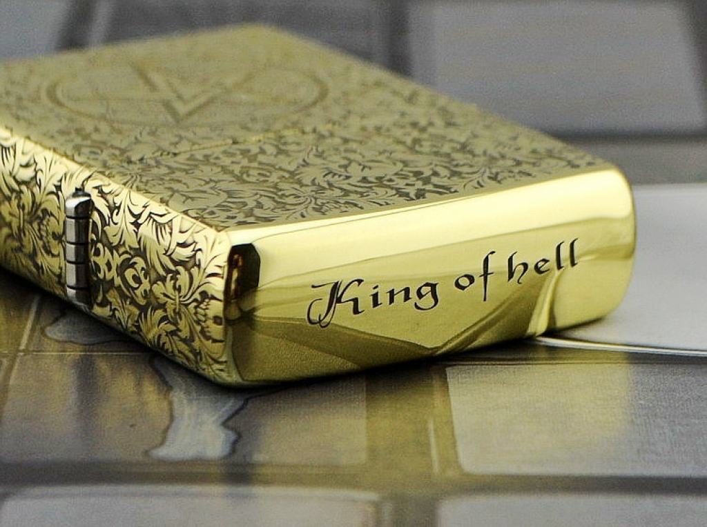 Bật lửa Zippo phiên bản đồng khắc biểu tượng Satan