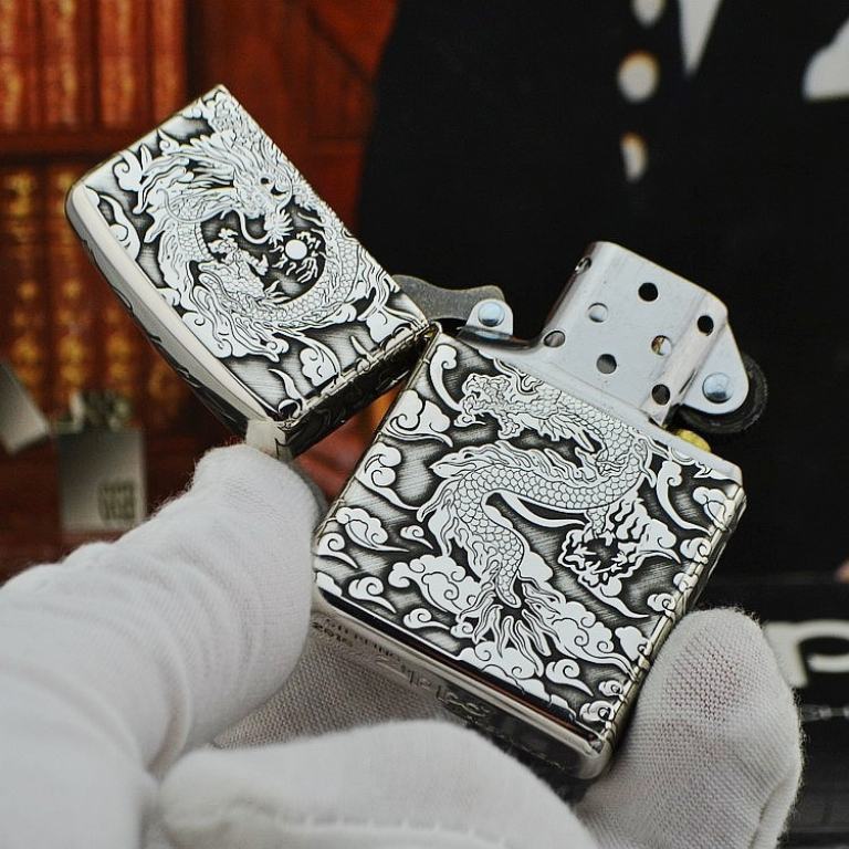 Bật lửa Zippo phiên bản Bạc nguyên khối khắc Rồng nhả ngọc