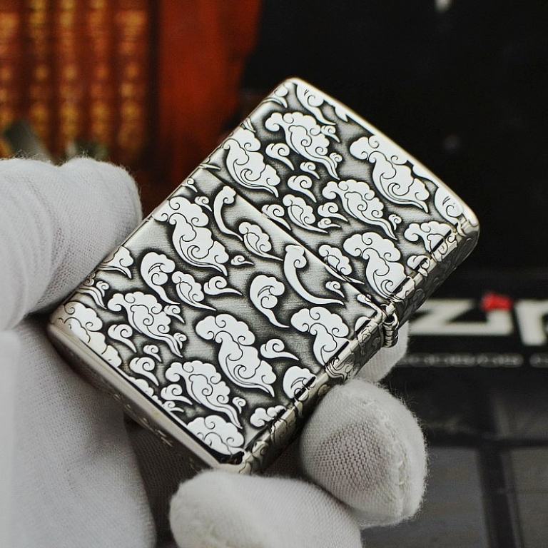 Bật lửa Zippo phiên bản Bạc nguyên khối khắc Rồng nhả ngọc