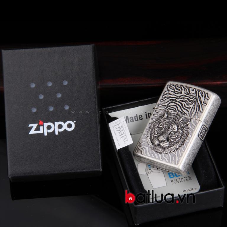 Bật lửa Zippo khắc nổi hình đầu hổ