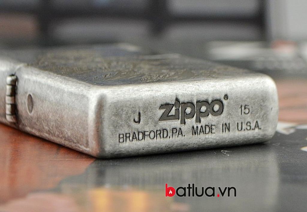 Bật lửa Zippo cổ bạc khắc hổ 3000