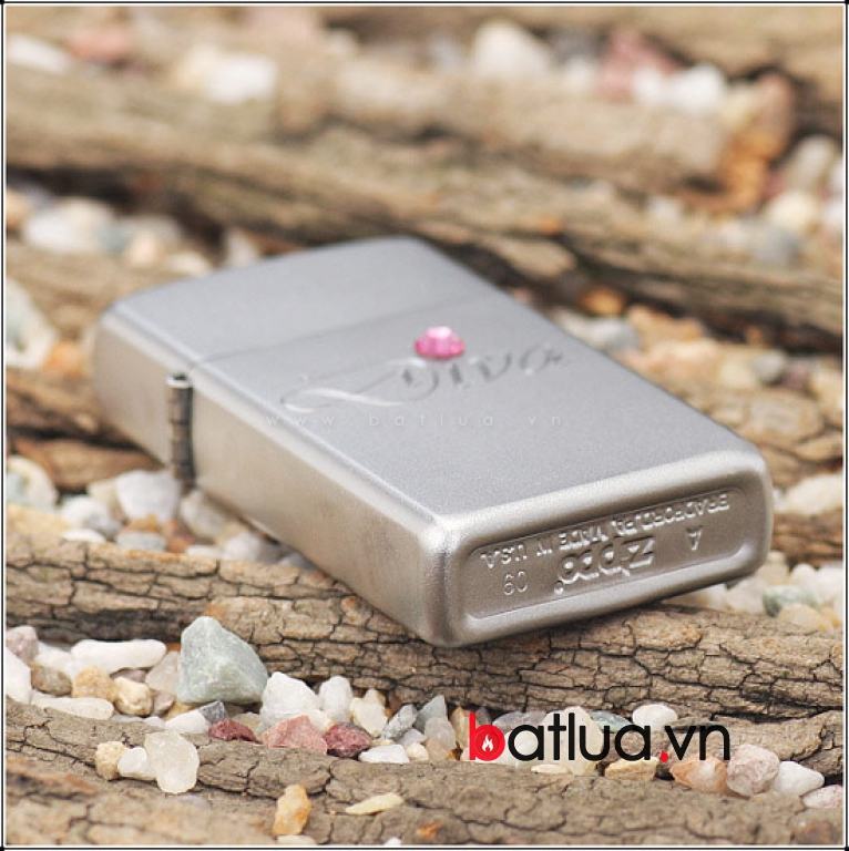 Zippo chính hãng bản hẹp Diva đính ngọc