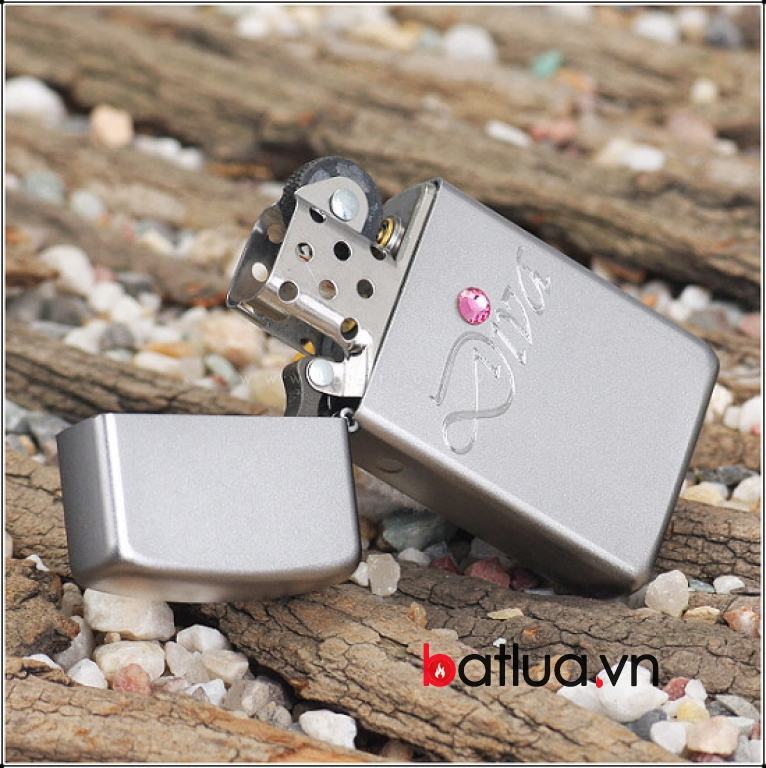 Zippo chính hãng bản hẹp Diva đính ngọc