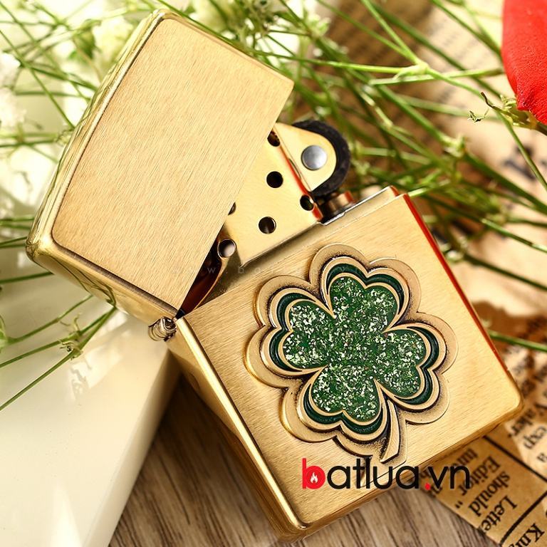 Bật lửa zippo chính hãng đồng khắc cỏ bốn lá