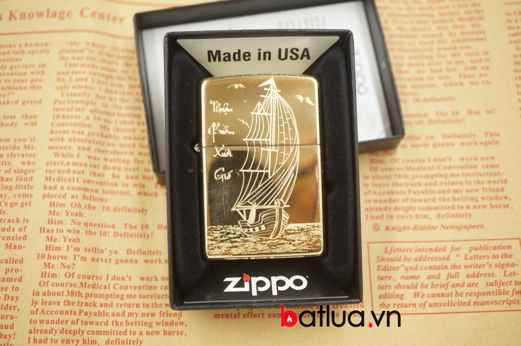 Zippo chính hãng khắc vàng bóng hình thuyền buồm