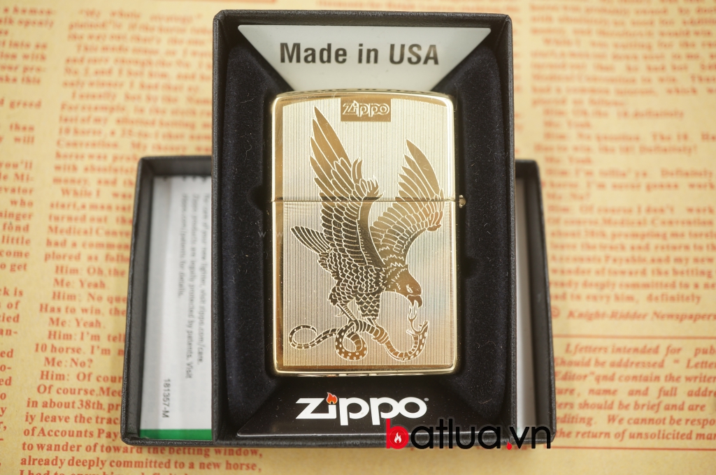 Bật lửa zippo chính hãng đồng vàng khắc 2 mặt hình chim đại bàng