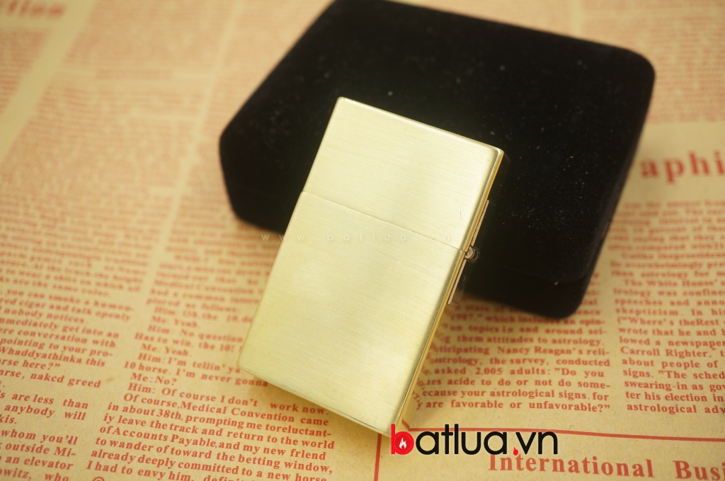 Zippo cổ Brass replica 1932 nhật