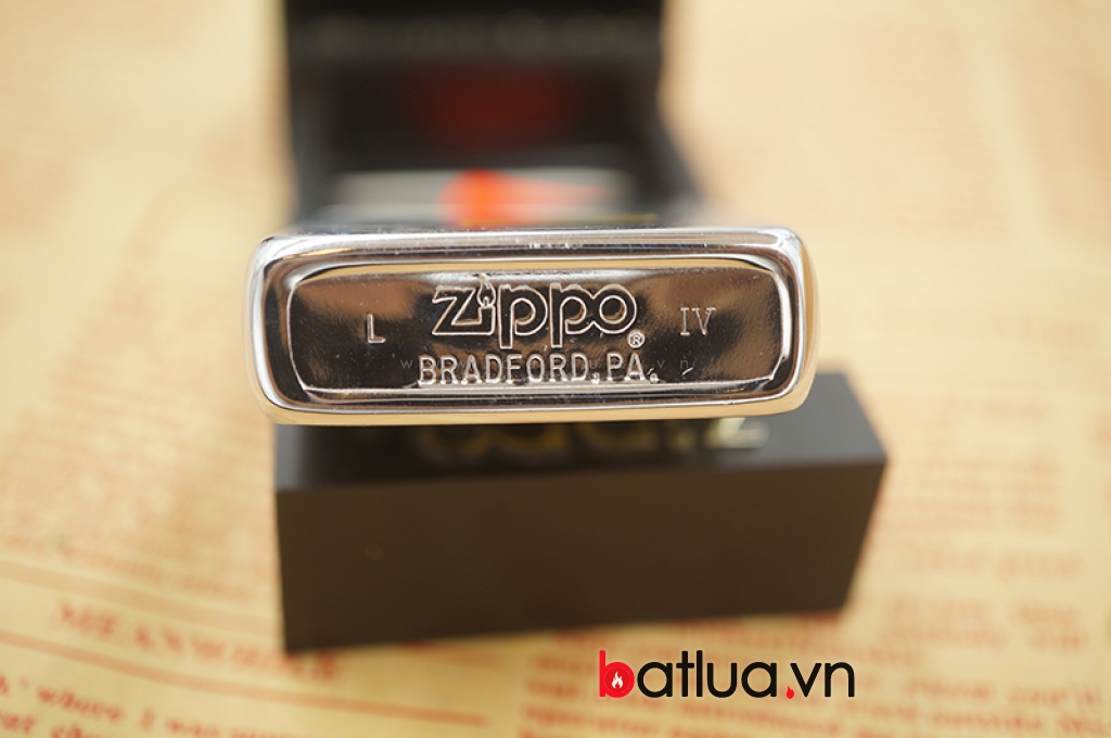 Bật lửa Zippo Cổ Bạc Xước sản xuất năm 1988