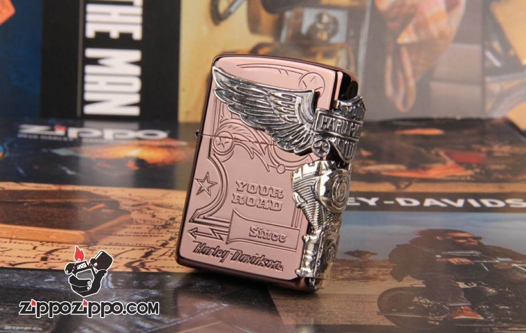 Zippo Chính Hãng Màu Tím Hình Động Cơ Của Xe Harley Davidson Bên Sườn