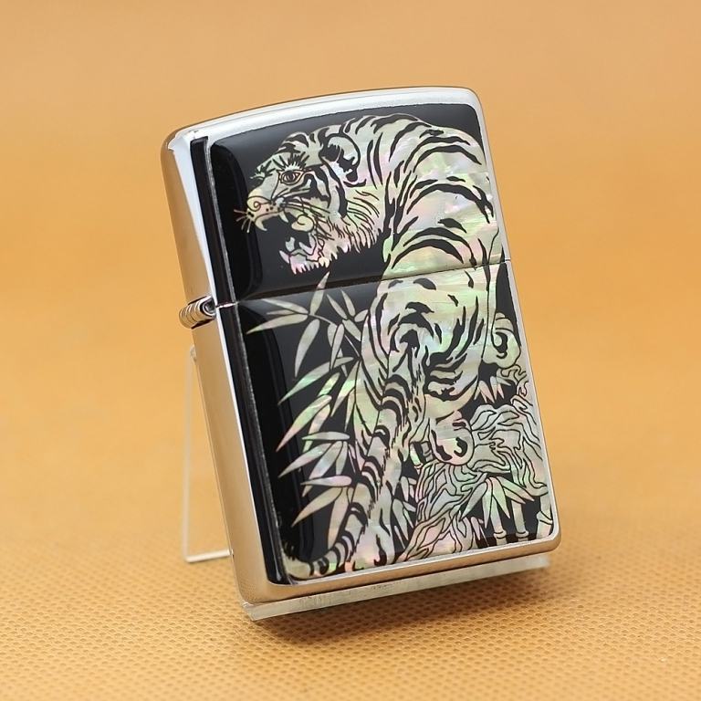 Zippo Chính Hãng Phiên Bản Châu Âu Hình Hổ 3D