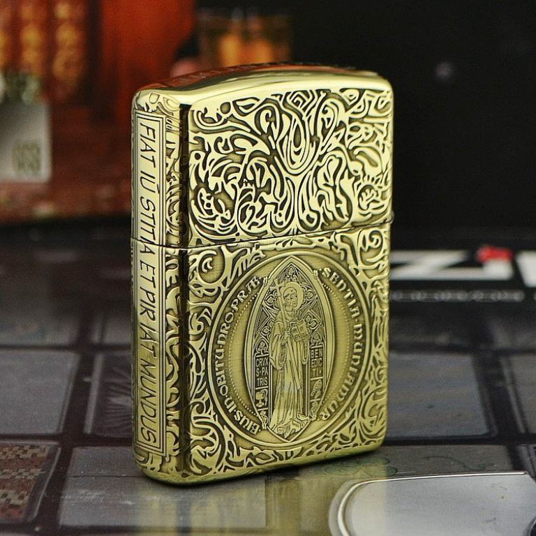 Zippo Chính Hãng Đồng Khăc Nổi Constantine Phiên Bản Amor