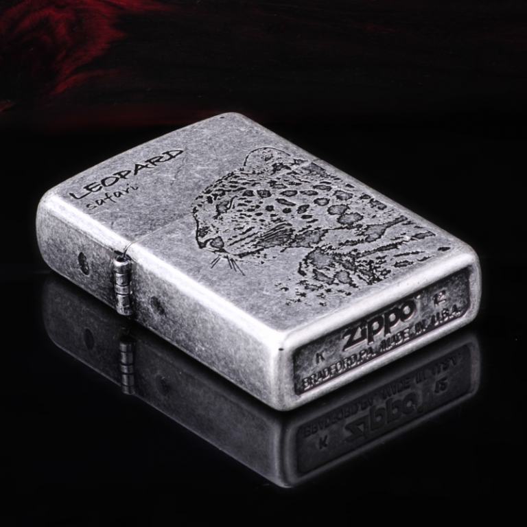 Zippo Chính Hãng Bạc Cổ Hình Con Báo Leopard