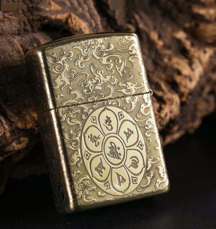 Bật lửa Zippo đồng khắc quan âm có mây bao quanh