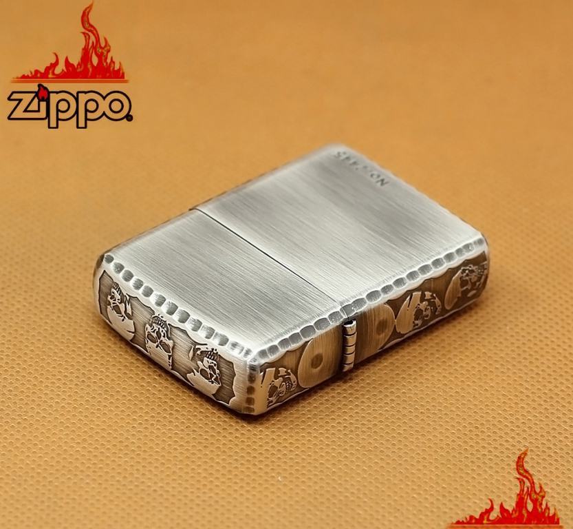 Zippo Chính Hãng Màu Bạc Khắc Đầu Lâu Quanh Viền Vỏ Dày Armor Giới Hạn