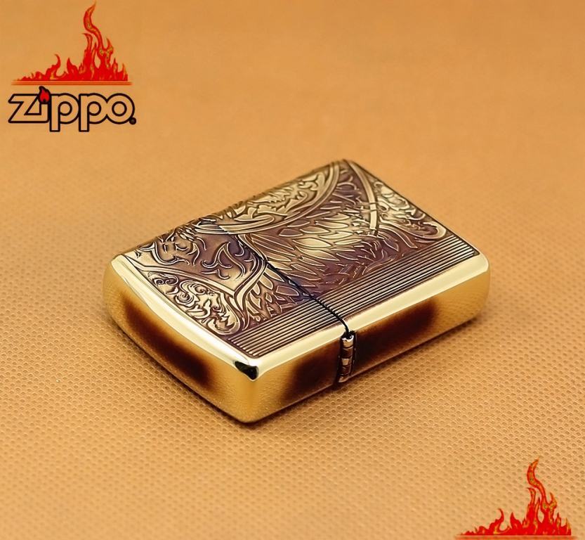 Zippo Chính Hãng Màu Vàng Đốt Khắc Hình Hổ Cùng Hoa Văn Tinh Xảo Vỏ Dày