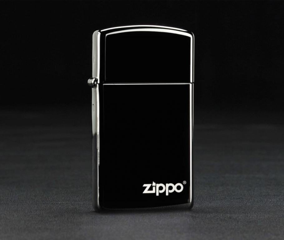 Zippo Chính Hãng Màu Đen Mun In Chữ Zippo