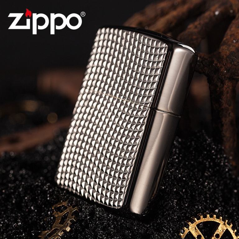 Zippo Chính Hãng Bạc Họa Tiết Kẻ Caro Lượn Sóng