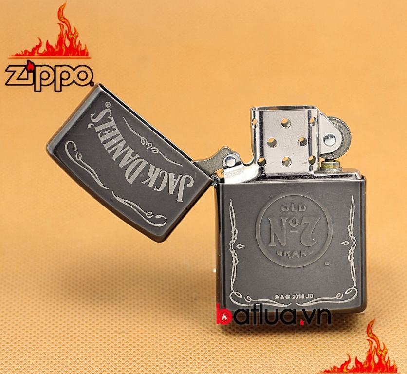 Zippo Chính Hãng Màu Xám Hình Rượu Vang Jack Daniel