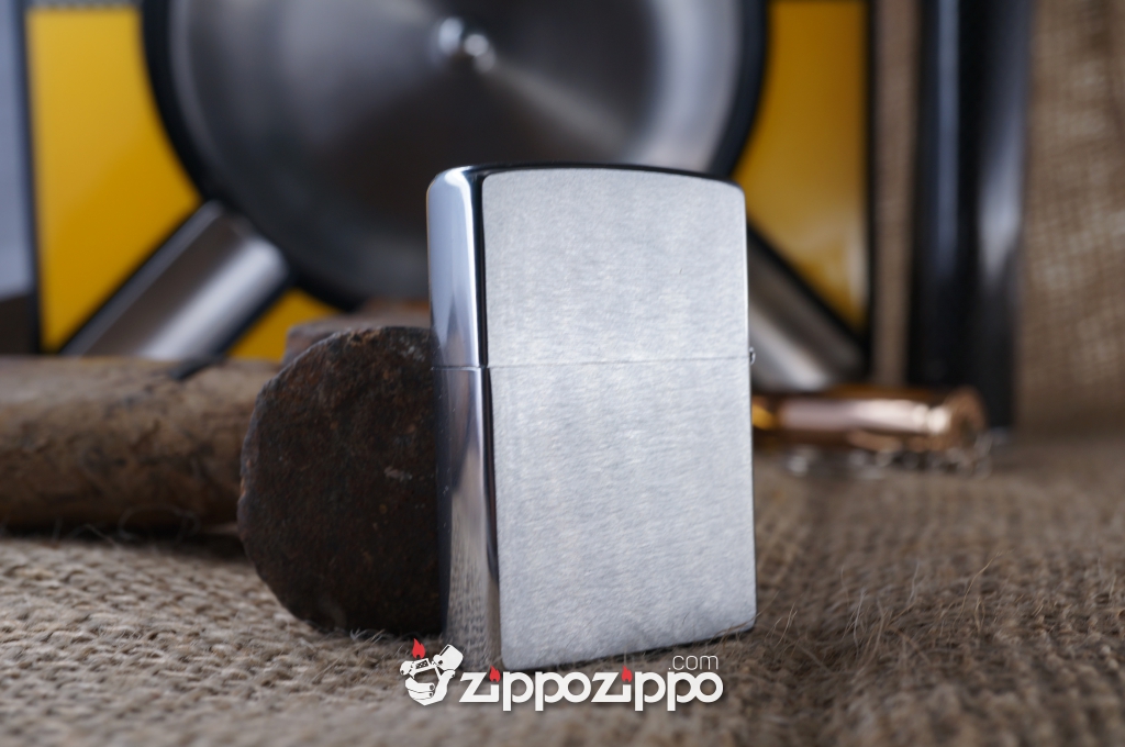 zippo bạc La Mã Đít Bằng