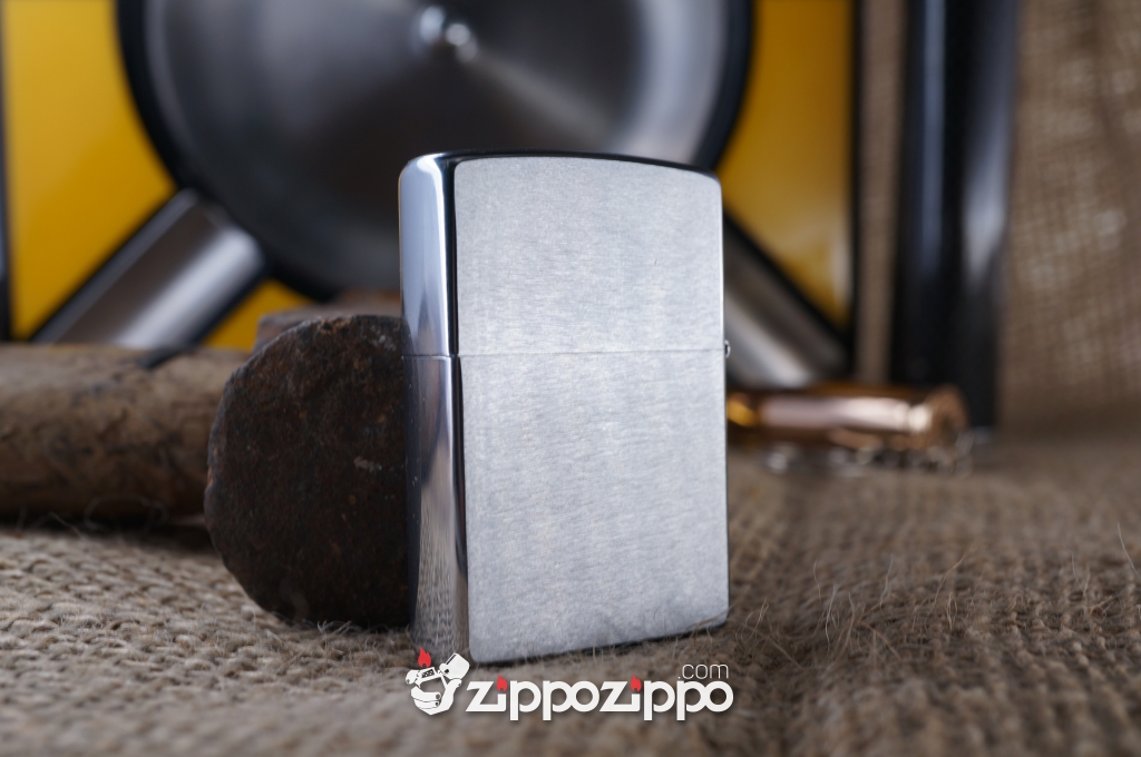 zippo bạc La Mã Đít Bằng