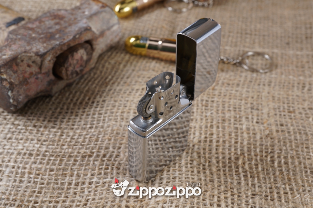 zippo tổng thông V