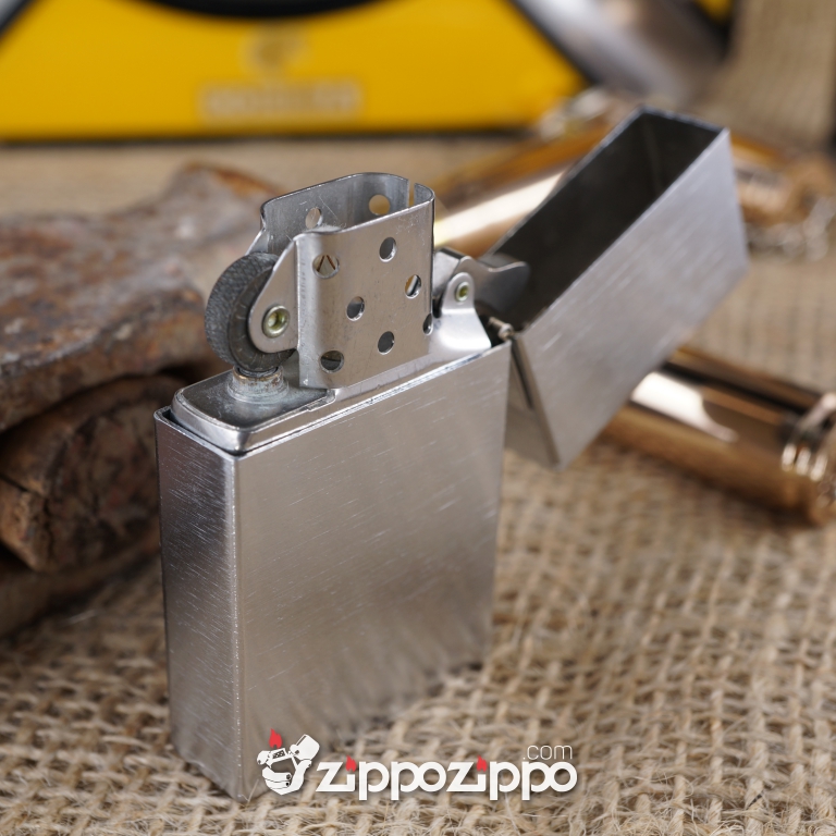 Zippo 1932 rep trắng