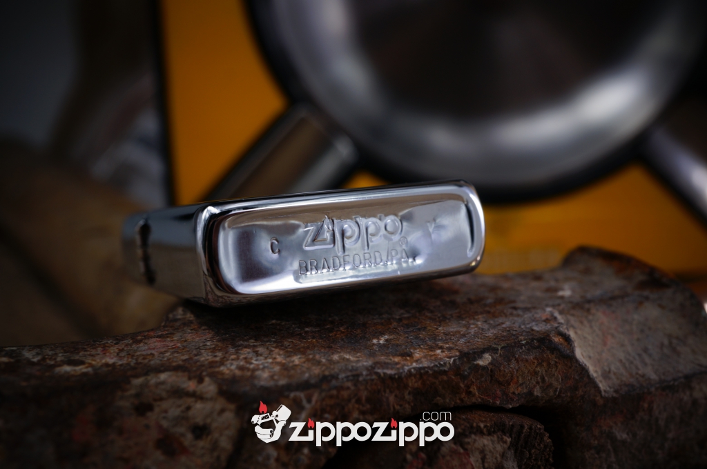 zippo tổng thông V