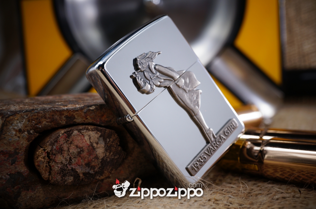 Zippo Cô Gái Hút Thuốc Nổi