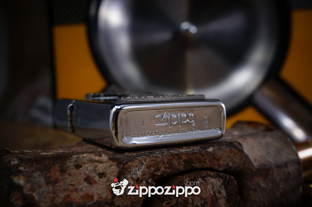 Zippo Cô Gái Hút Thuốc Nổi