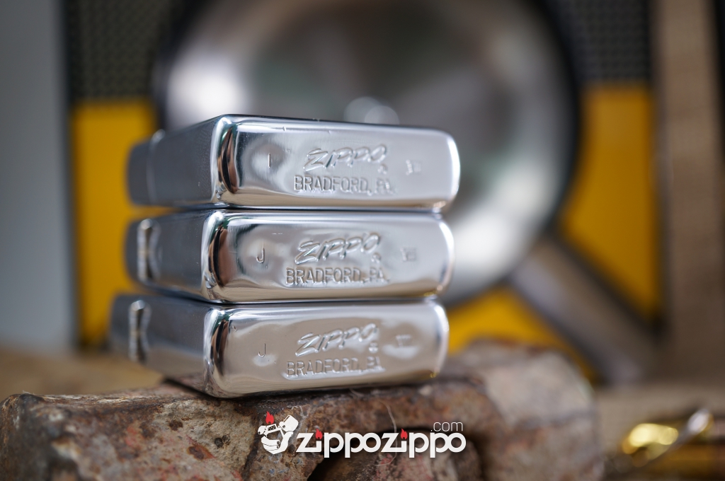 Zippo chữ xéo zippo VII