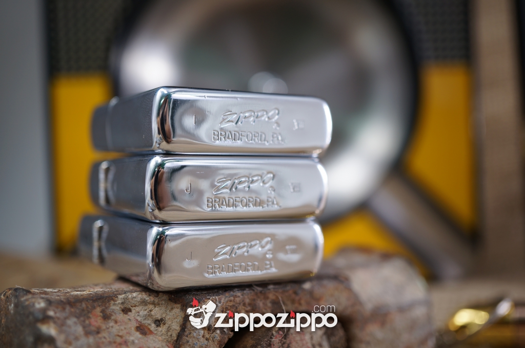 Zippo chữ xéo zippo VII