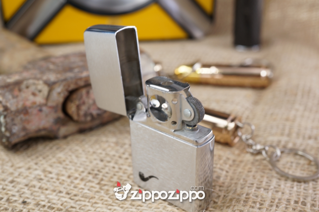 BẬT LỬA ZIPPO LA MÃ KIỂU DÀNH CHO HÚT TẨU