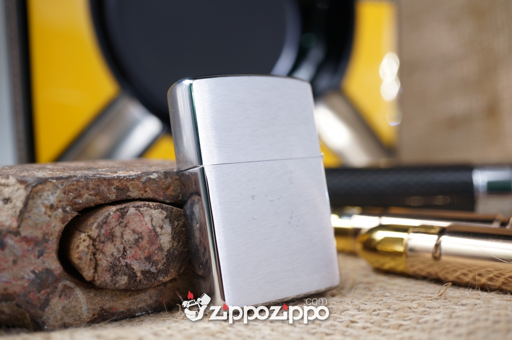 Zippo Cổ Quaker ông già sản xuất năm 1998