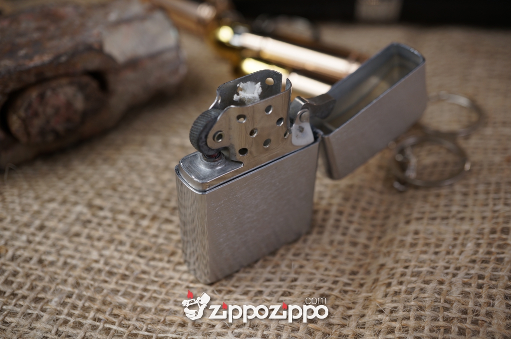 bật lửa zippo cổ logo nhà máy sản xuất năm 1973