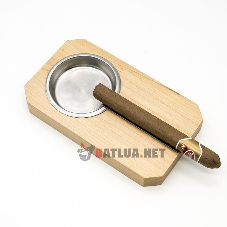 Gạt tàn xì gà chất liệu gỗ nhỏ gọn