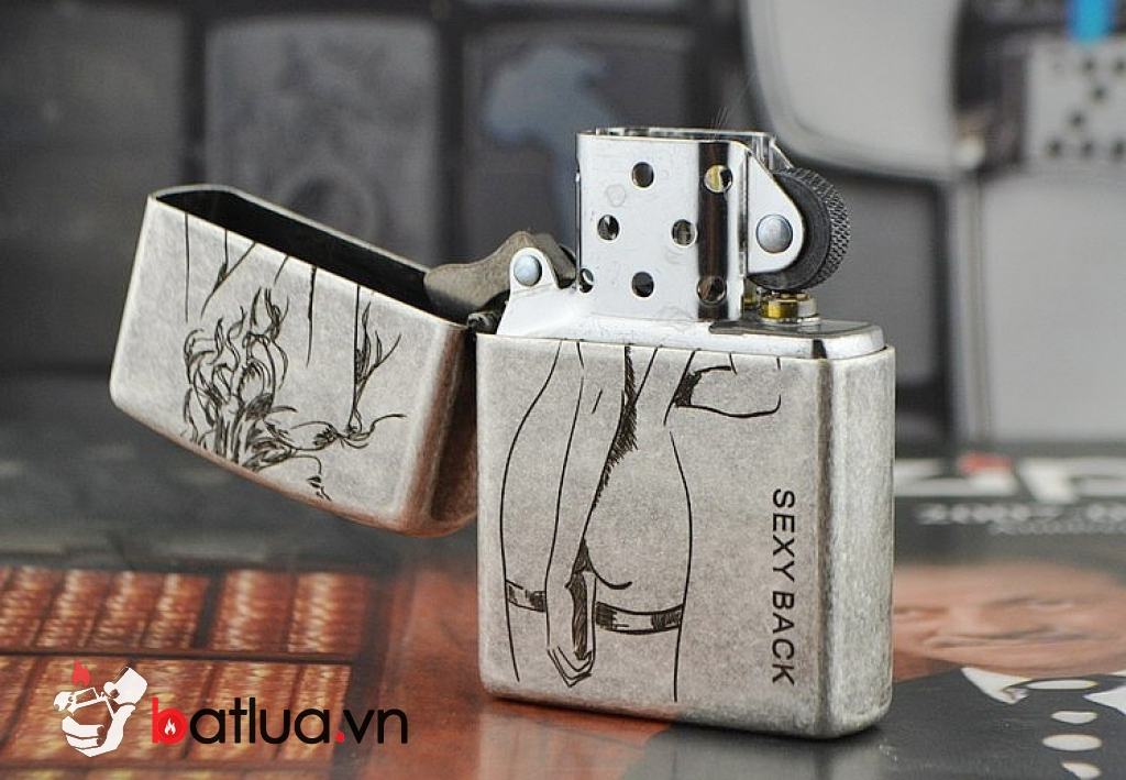 Bật lửa Zippo bạc cổ phiên bản Bad Girl