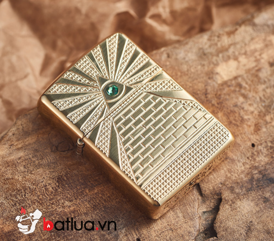 Zippo Armor khắc biểu tượng của Kim tự tháp Ai Cập gắn Viên pha lê Swarovski