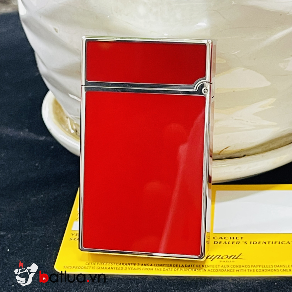 Bật lửa S.T. Dupont Ligne 2 Đỏ Signature – Chữ Ký “D” Kinh Điển | Phong cách tinh gọn chuẩn mực