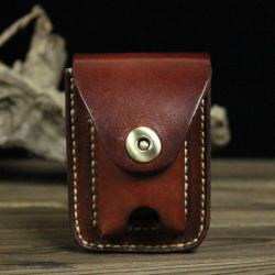 Bao da Handmade đựng zippo và thuốc lá Màu Nâu đỏ - Mã SP: ZPC2654-B