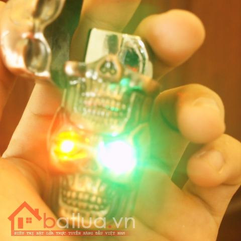 Bật lửa hình hai đầu lâu cực kì kinh dị MS88 003