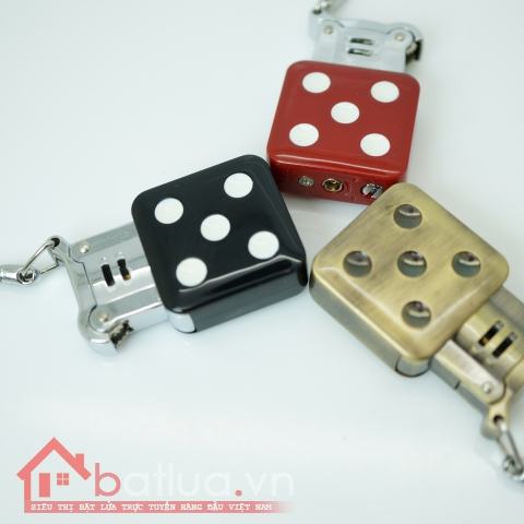 Bật lửa móc khoá  xe hình quân xúc sắc AM258