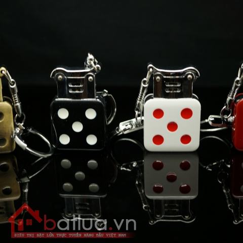 Bật lửa móc khoá  xe hình quân xúc sắc AM258