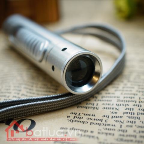 Bật lửa sạc điện usb có đèn pin LED siêu sáng bluemoon