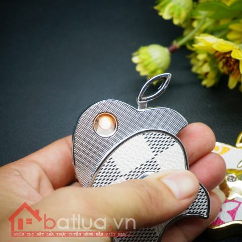 Bật lửa sạc USB hình Apple lồng Apple có đính đá MS66 075