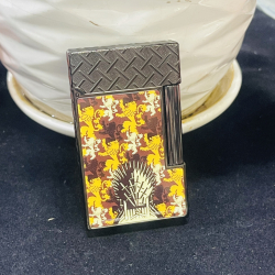 Bật lửa S.T. Dupont Ligne 2 Ngai Sắt Hoàng Quyền – Sư Tử Hộ Vệ | Tuyệt tác men nghệ thuật Pháp - Mã SP: ZPC06615