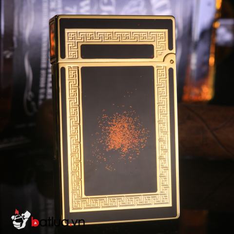 Bật lửa Dupont Super ô vuông logo khiên