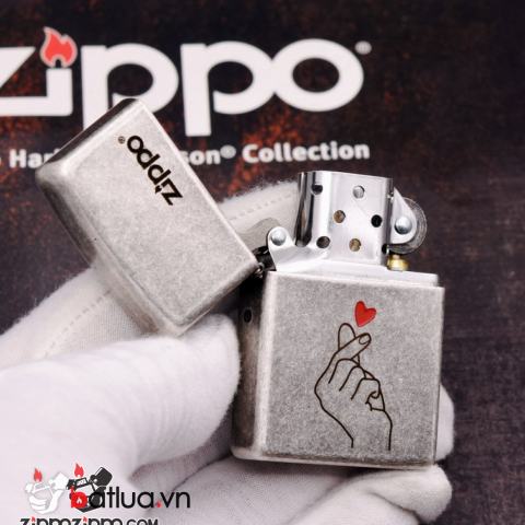 Bật Lửa Zippo Bạc Giả Cổ Khắc Biểu Tương Drop Heart