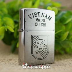 Bật lửa zippo chiến tranh việt nam sản xuất 2017 ( VIETNAM-CU CHI 69-70 ) - Mã SP: ZPC1530